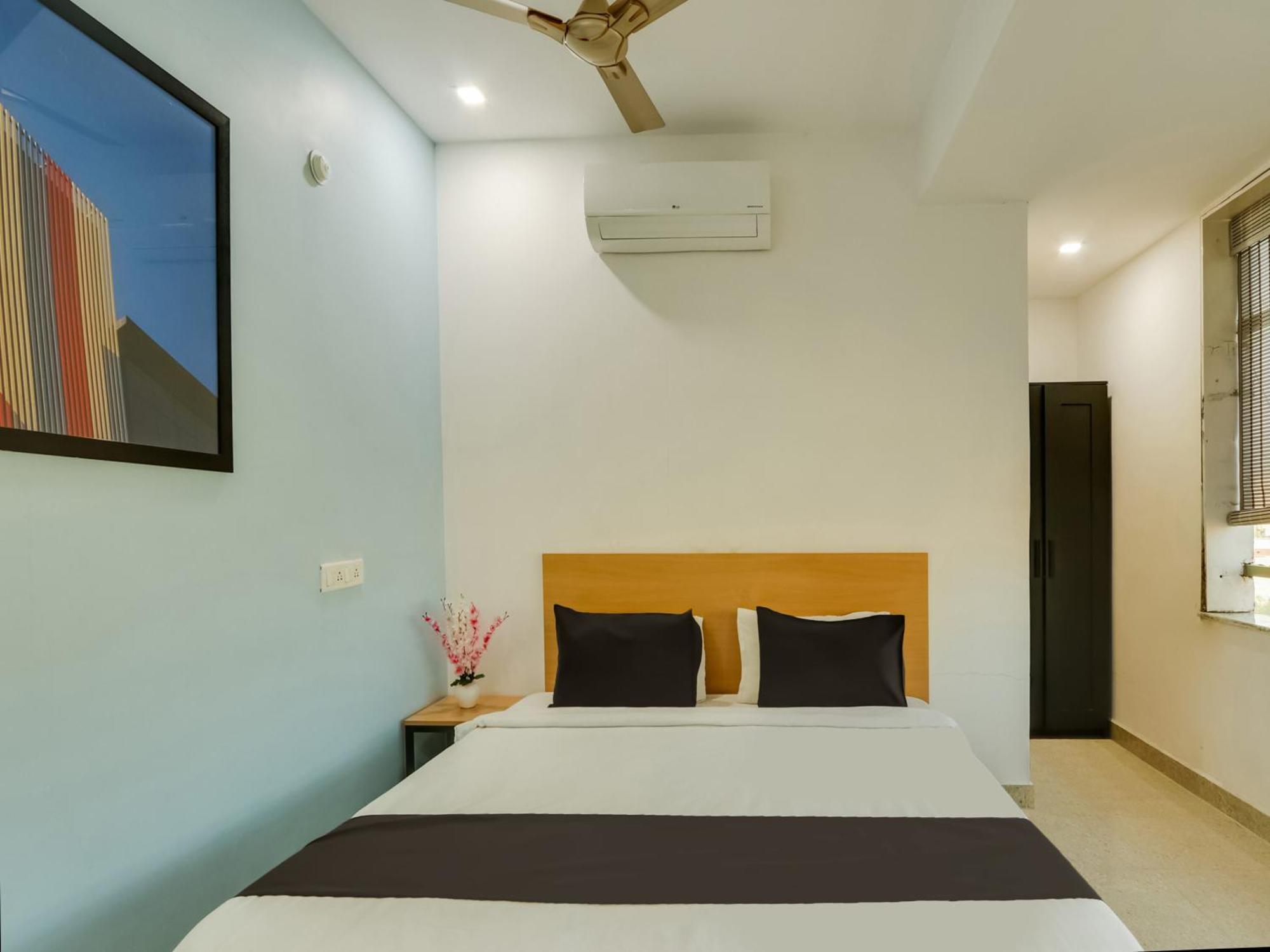 Super Townhouse Qualia Prime Hotel Near Nexus Mall Hyderabad Esterno foto