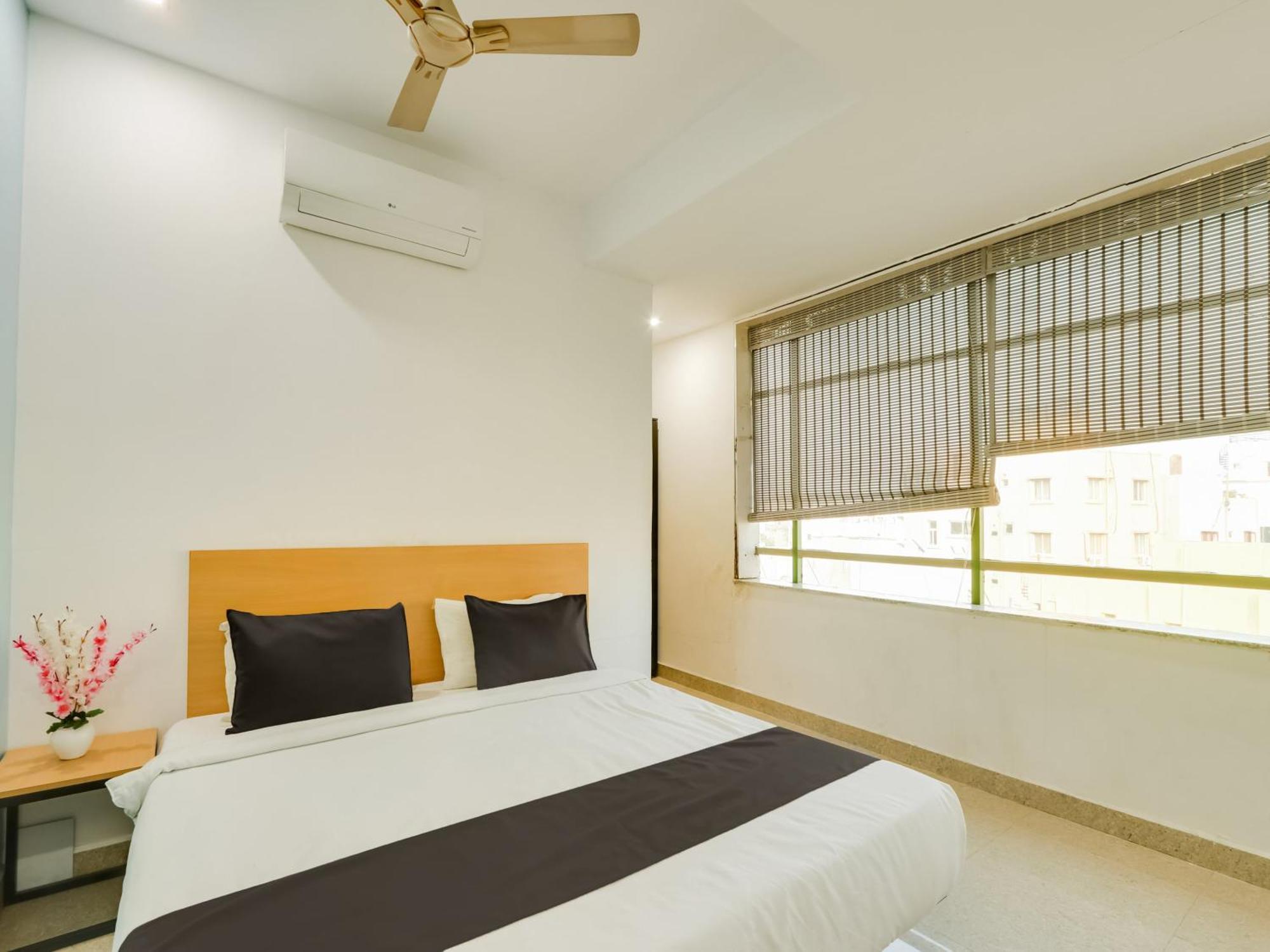 Super Townhouse Qualia Prime Hotel Near Nexus Mall Hyderabad Esterno foto