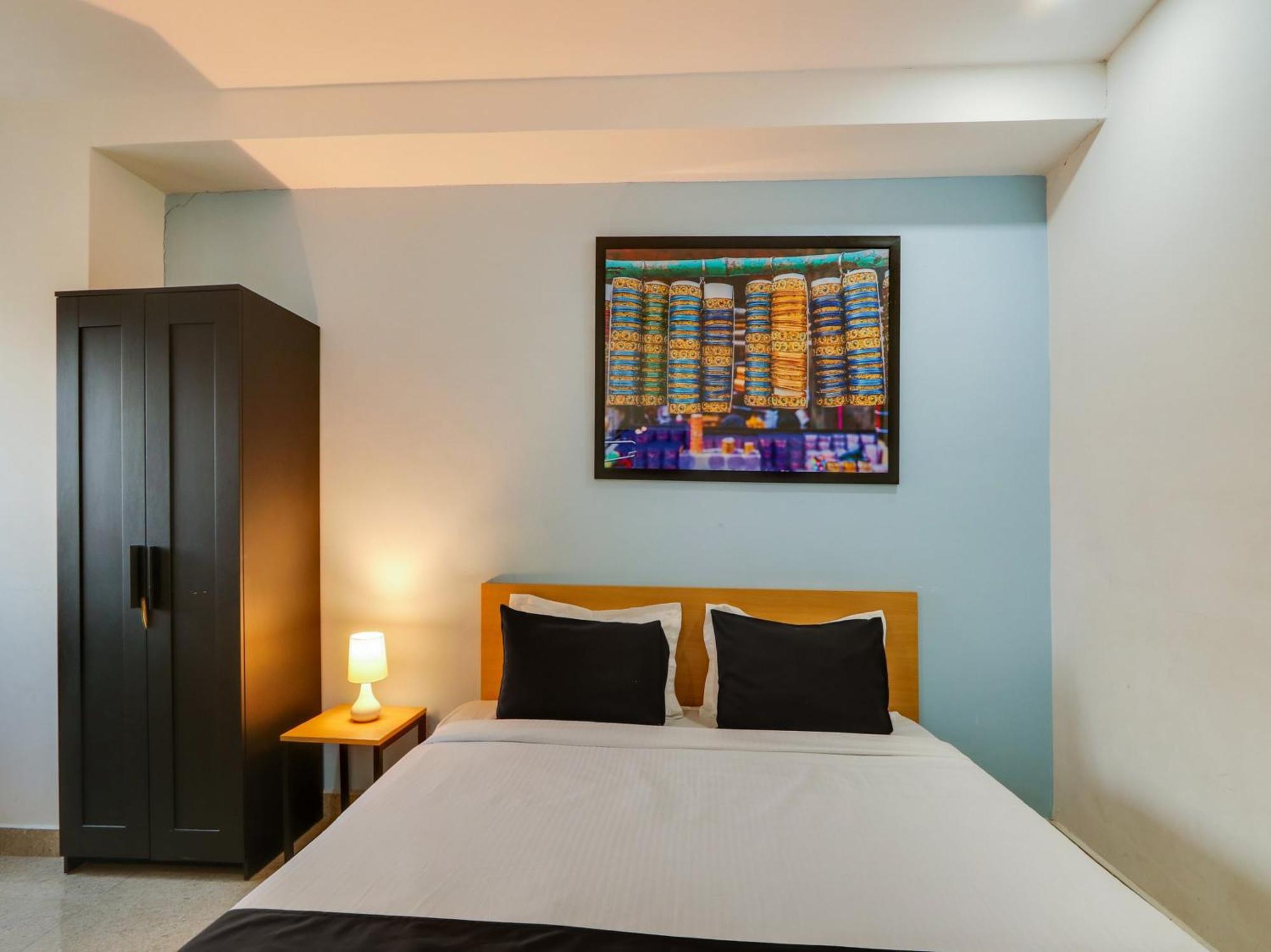 Super Townhouse Qualia Prime Hotel Near Nexus Mall Hyderabad Esterno foto