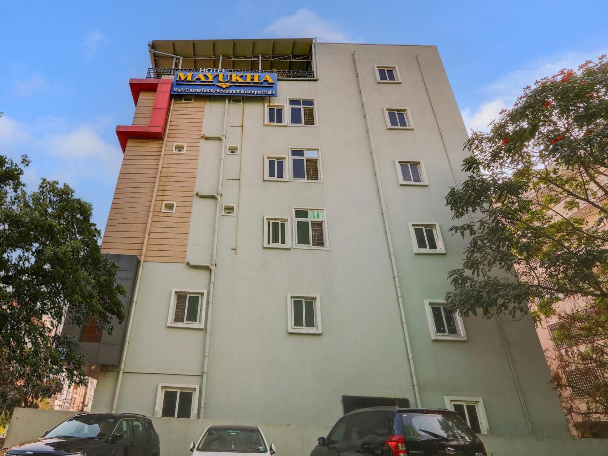Super Townhouse Qualia Prime Hotel Near Nexus Mall Hyderabad Esterno foto