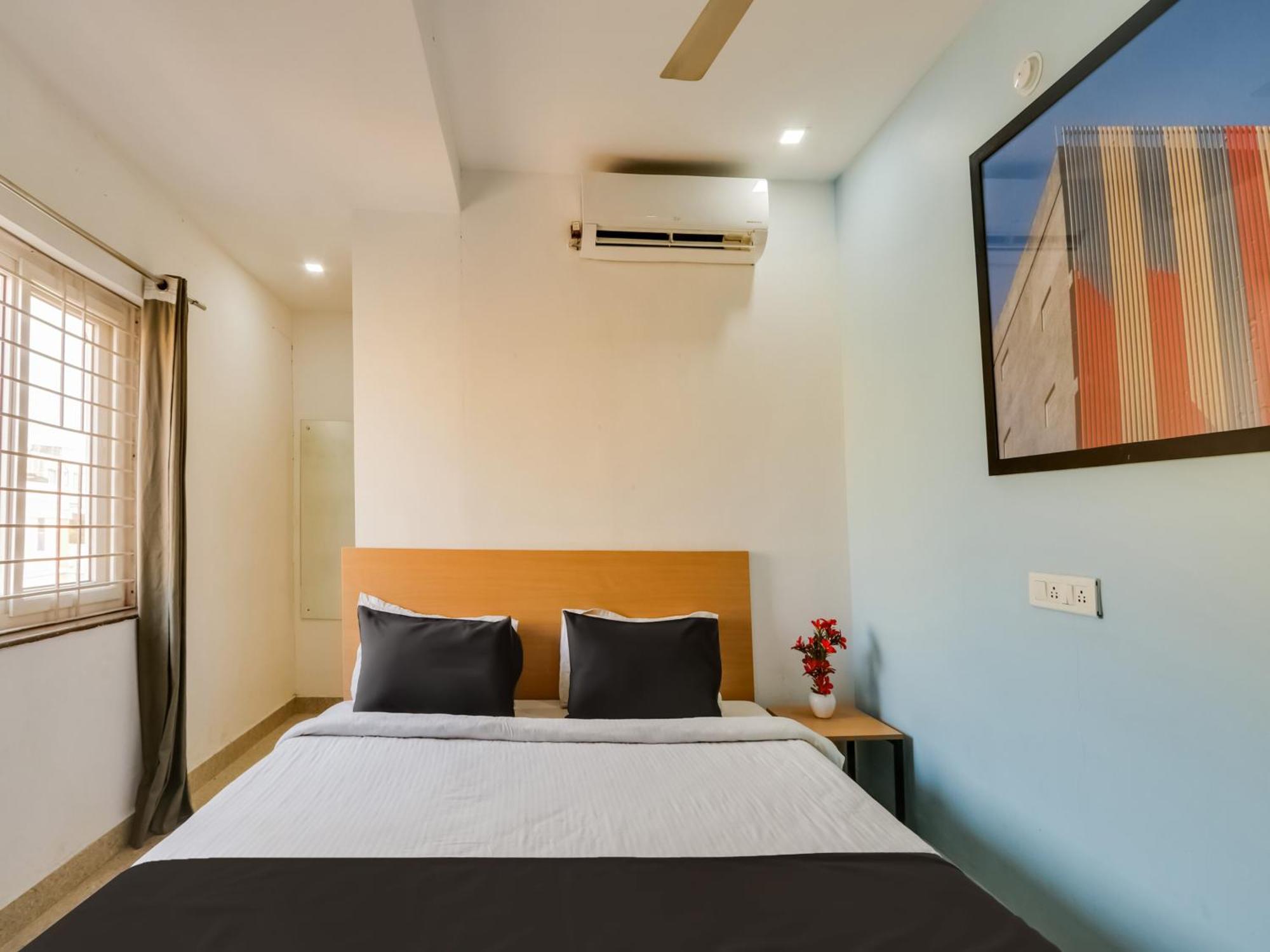 Super Townhouse Qualia Prime Hotel Near Nexus Mall Hyderabad Esterno foto